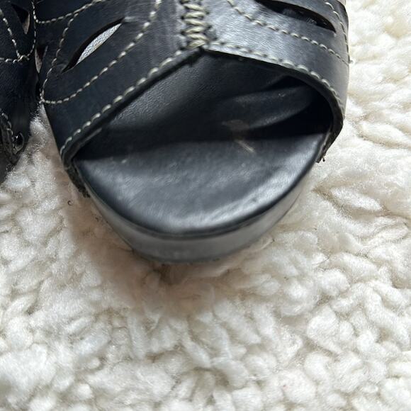 Dansko Black Butterfly Style Cutout Heel Y2K 90s Thick quality Going out Shoe - Picture 7 of 10